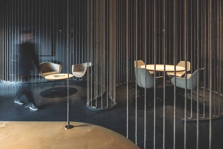 inside 2