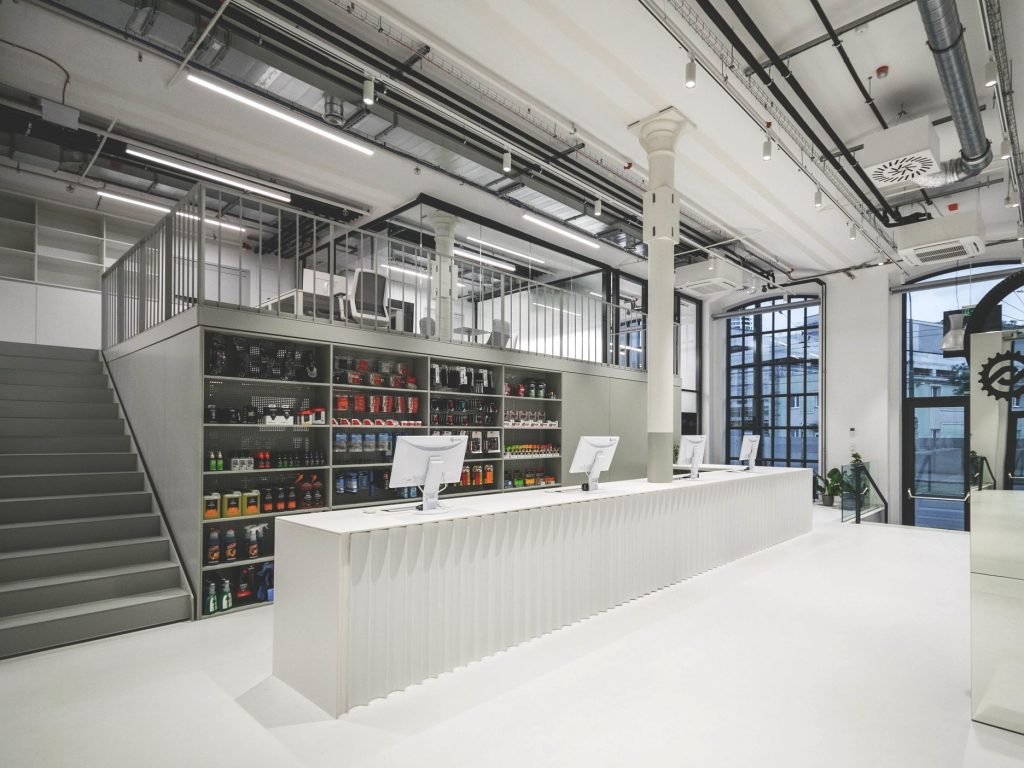 inside 4